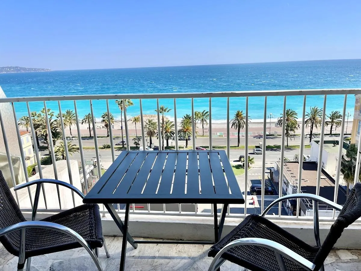 Spacious 2P Terrace With Sea View Nice France